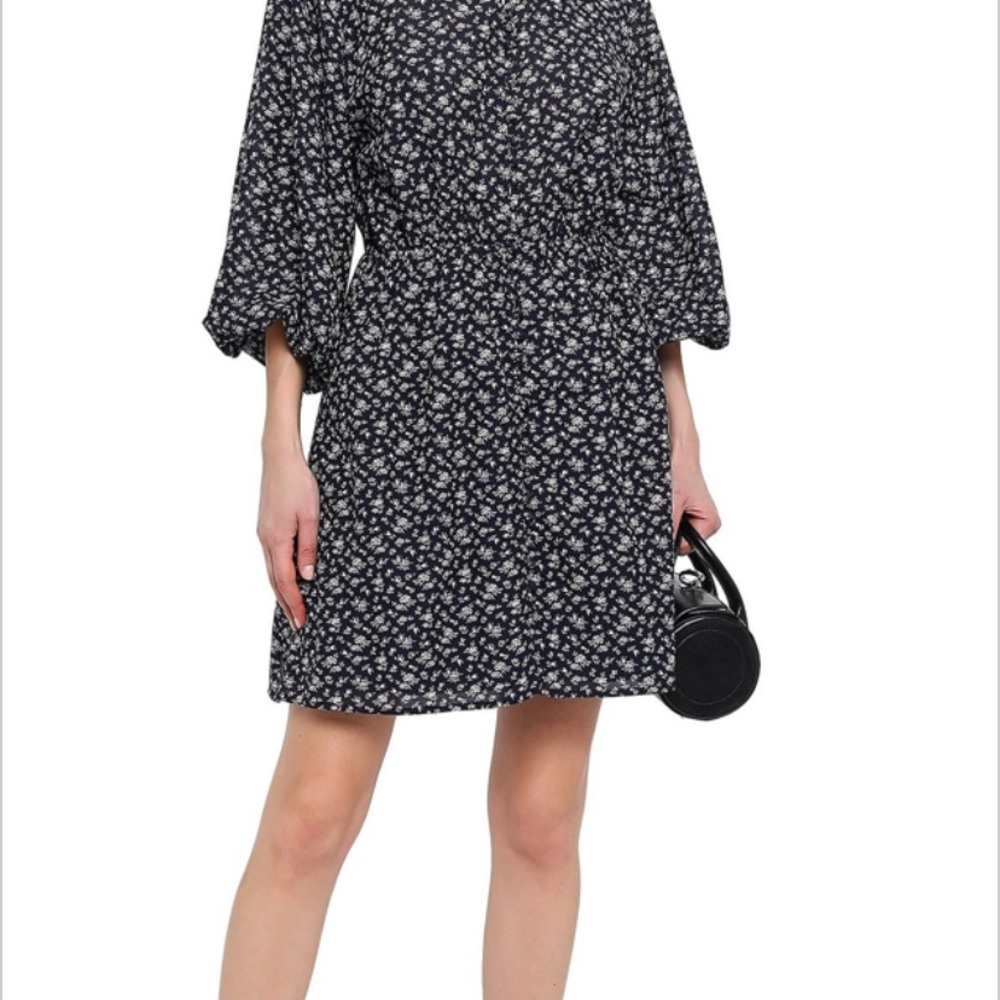 Medium Joie Navy Floral LS dress